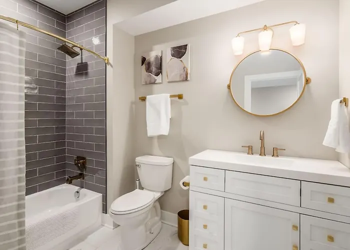 High End New Build, Rooftop Hot Tub, Views Columbus
