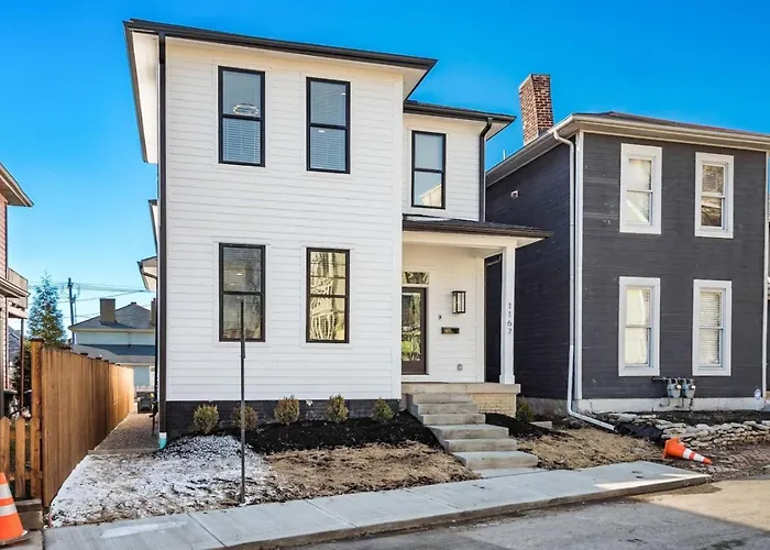 High End New Build, Rooftop Hot Tub, Views Columbus