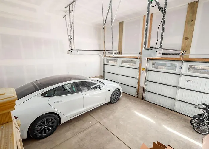 Сasa de vacaciones High End New Build, Rooftop Hot Tub, Views Columbus