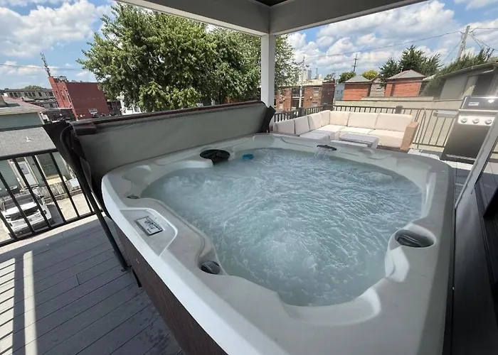 High End New Build, Rooftop Hot Tub, Views *