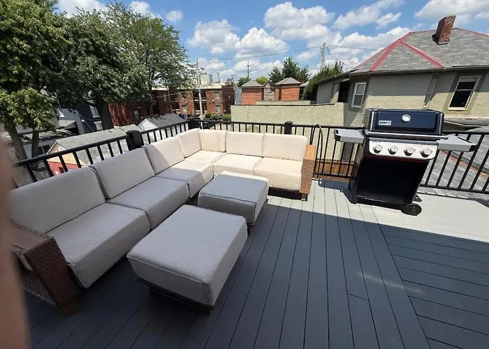 High End New Build, Rooftop Hot Tub, Views Сasa de vacaciones *
